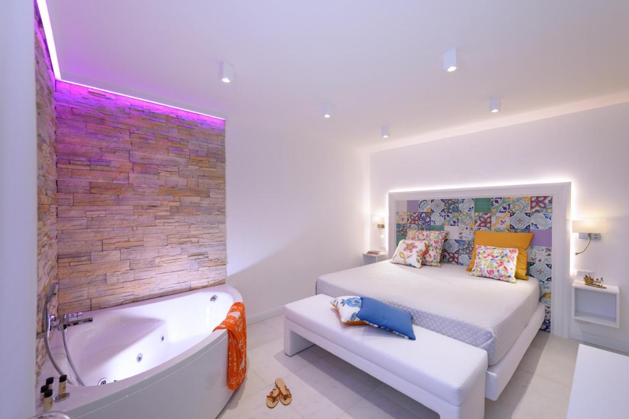 Deluxe Double Room Private Jacuzzi